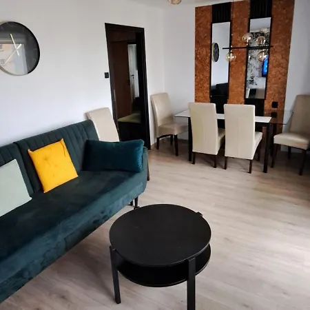 Apartment 21 *